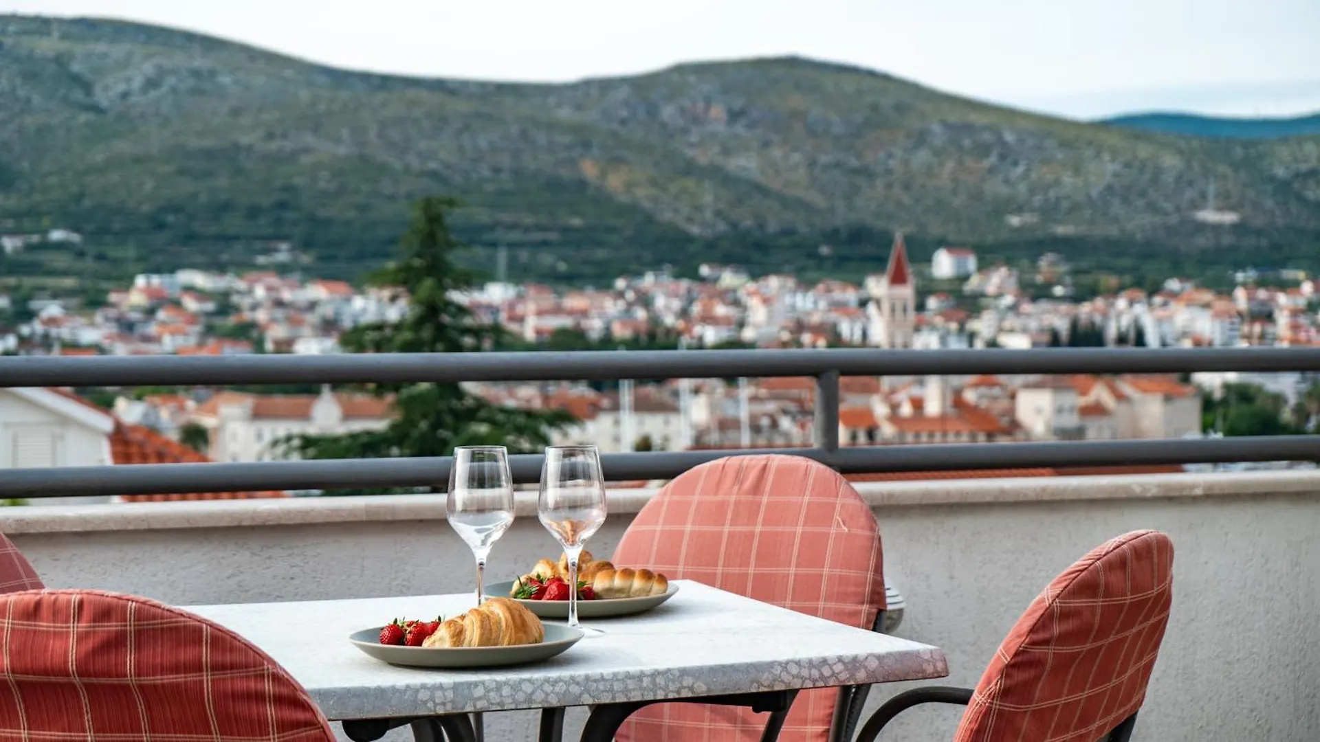 Apartments Kudelik Trogir