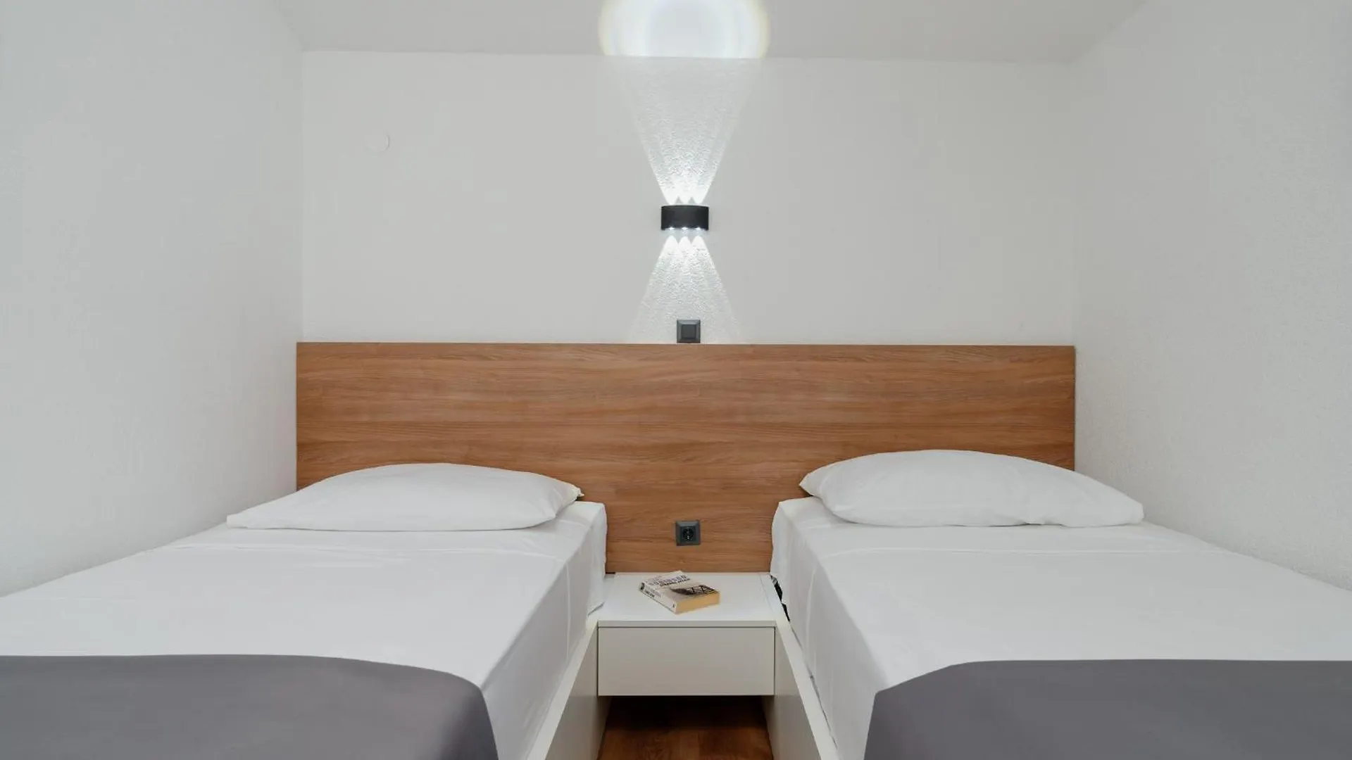 Apartments Kudelik Trogir